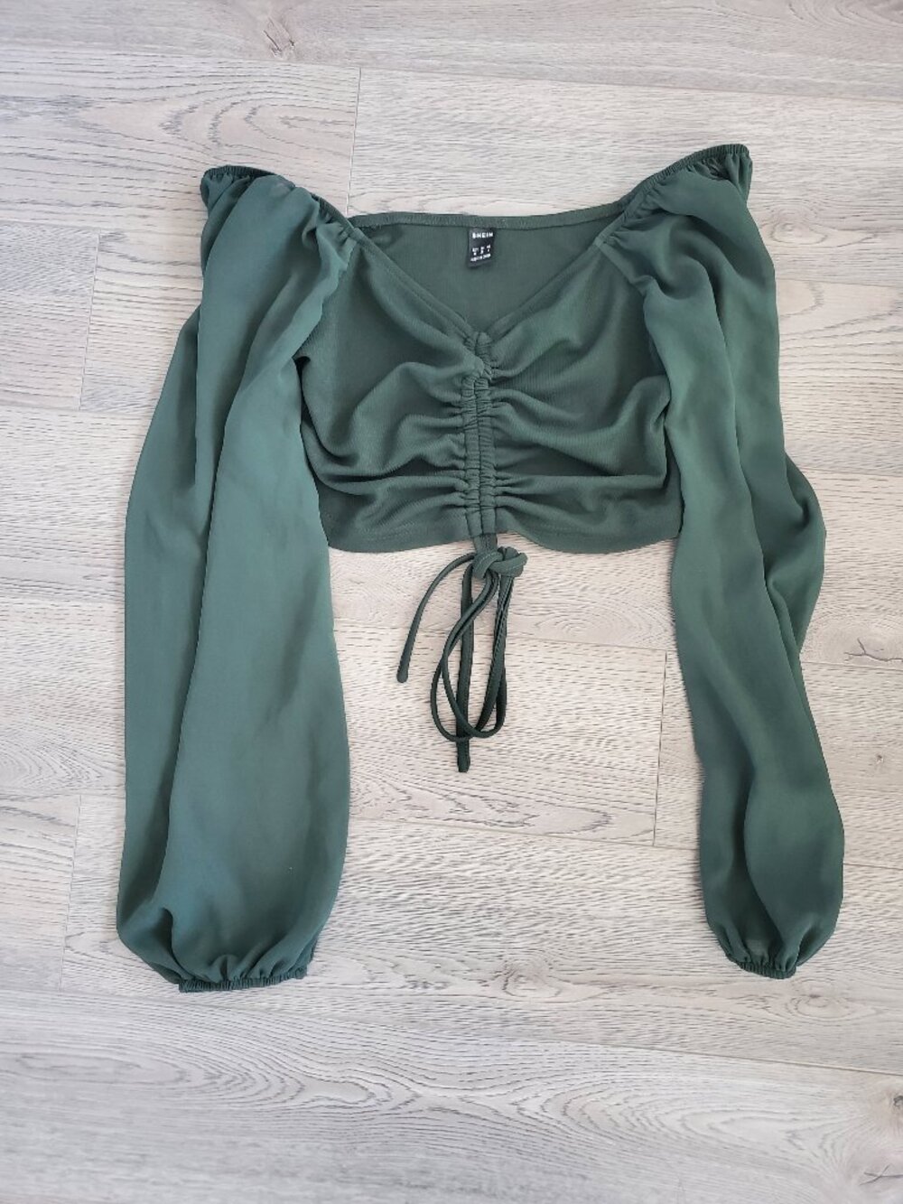 Crop top - Picture 3 of 3